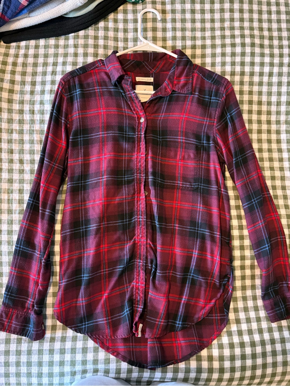 American Eagle Outfitters Red and Black Plaid Button-Down Shirt